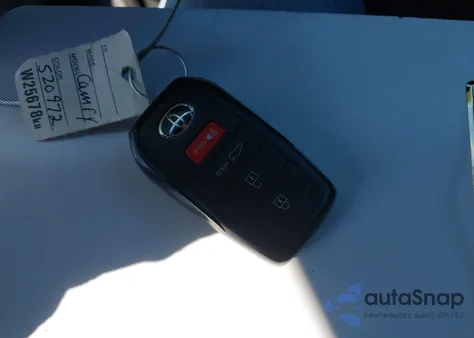 2025 Toyota Camry Se from USA, damaged, VIN 4T1DBADK1SU520972